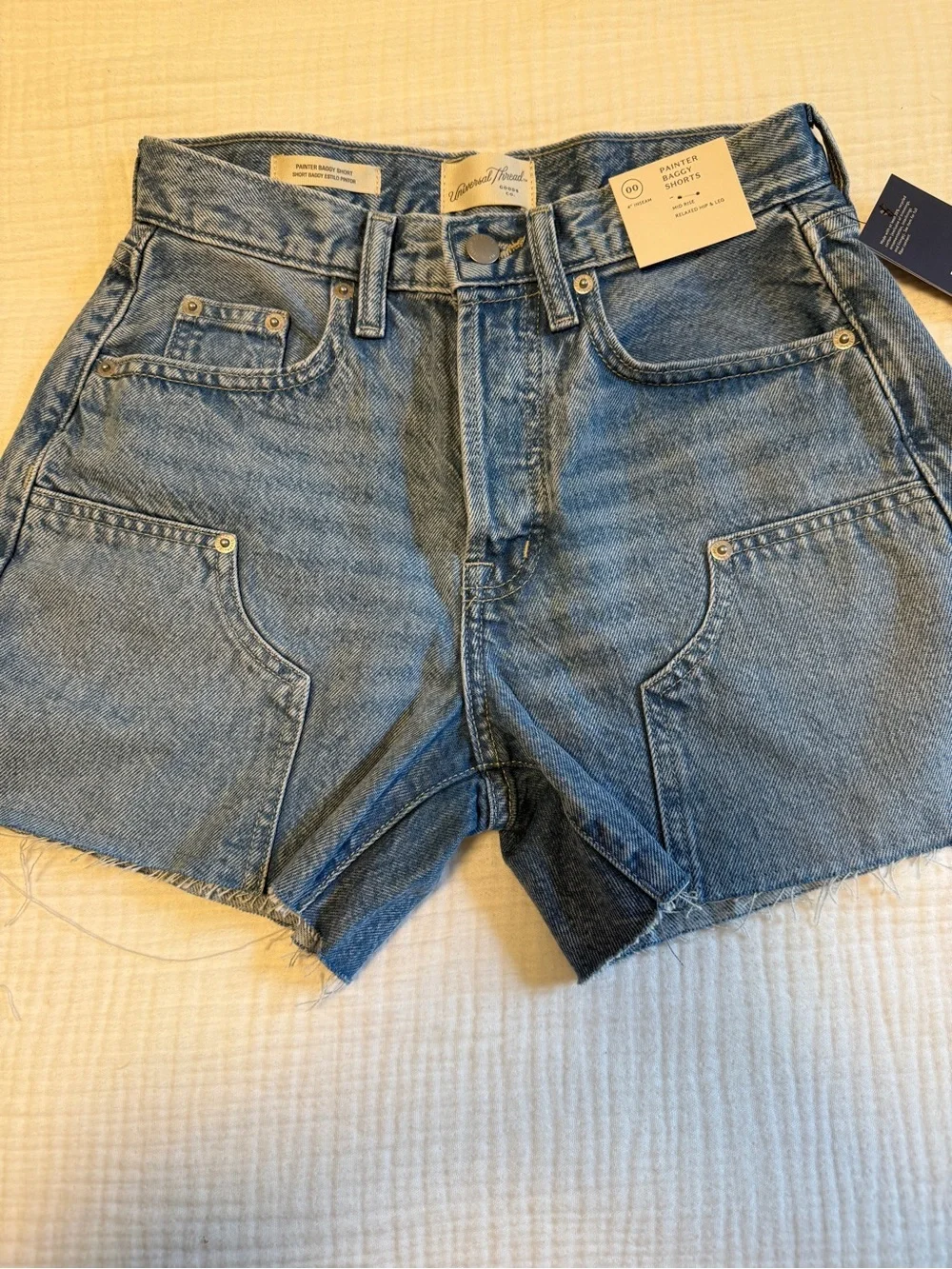 NWT! Universal Thread - 90's Baggy Painter Denim Shorts - 00